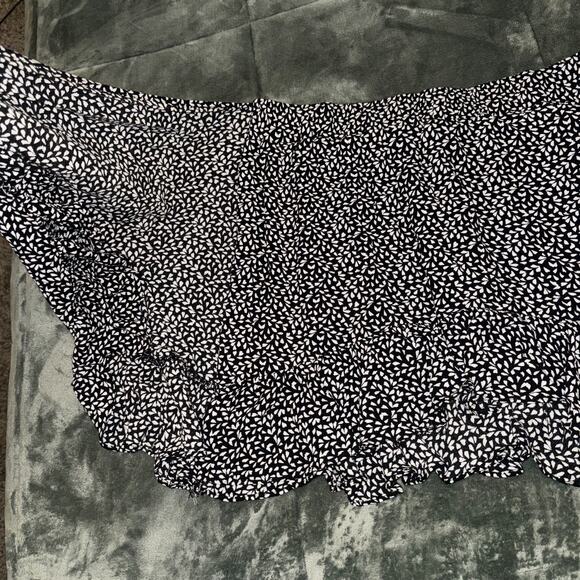 Arula Wrap Mini Skirt Women’s X Black White Floral Print Rayon Ruffle Hem Boho - Picture 3 of 8